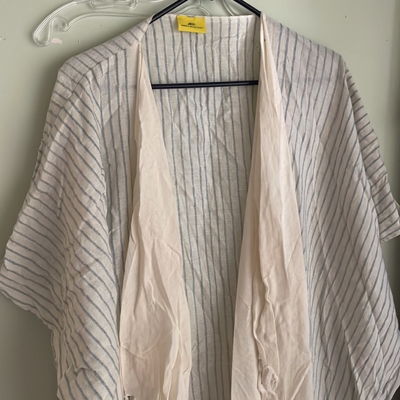 Long cover up - Picture 2 of 8